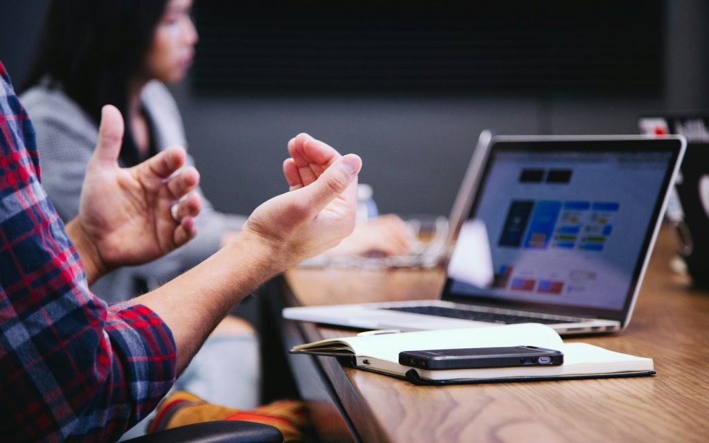 AI for HR Screening and Job Descriptions